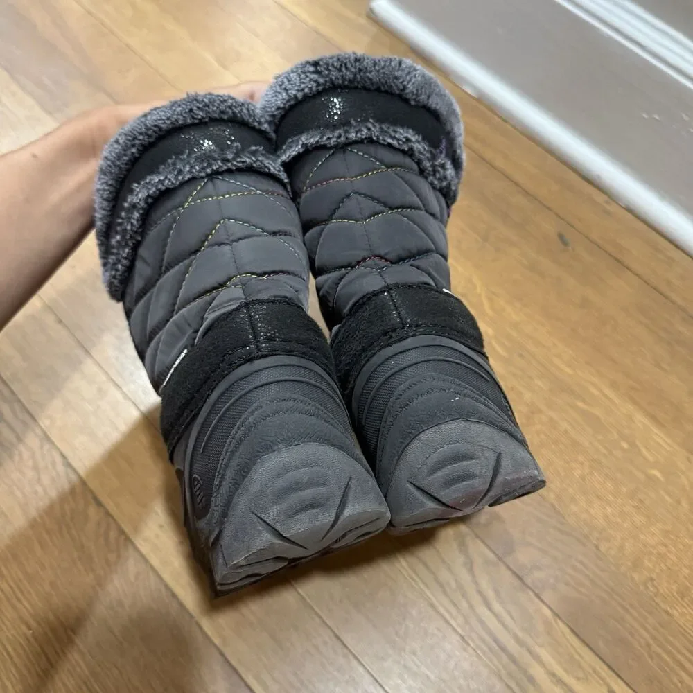 Kamik Snowgypsy 4 Winter Boot Black Girls Waterproof Fur Lined Snow Kids Sz 1